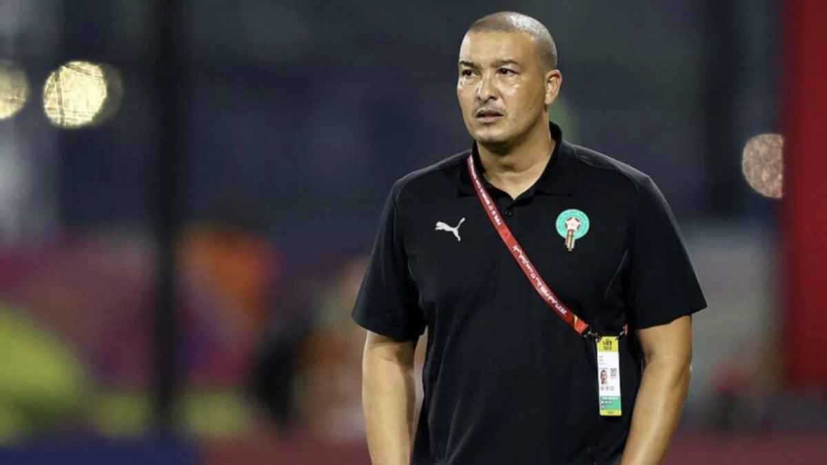 كان متحيزا.. مدرب المنتخب المغربي للناشئين يهاجم حكم مباراة البرازيل