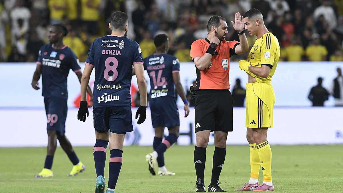 كل مباراة 20 ضربة جزاء.. آل الشيخ يهاجم حكم مباراة النصر والفيحاء (فيديو)