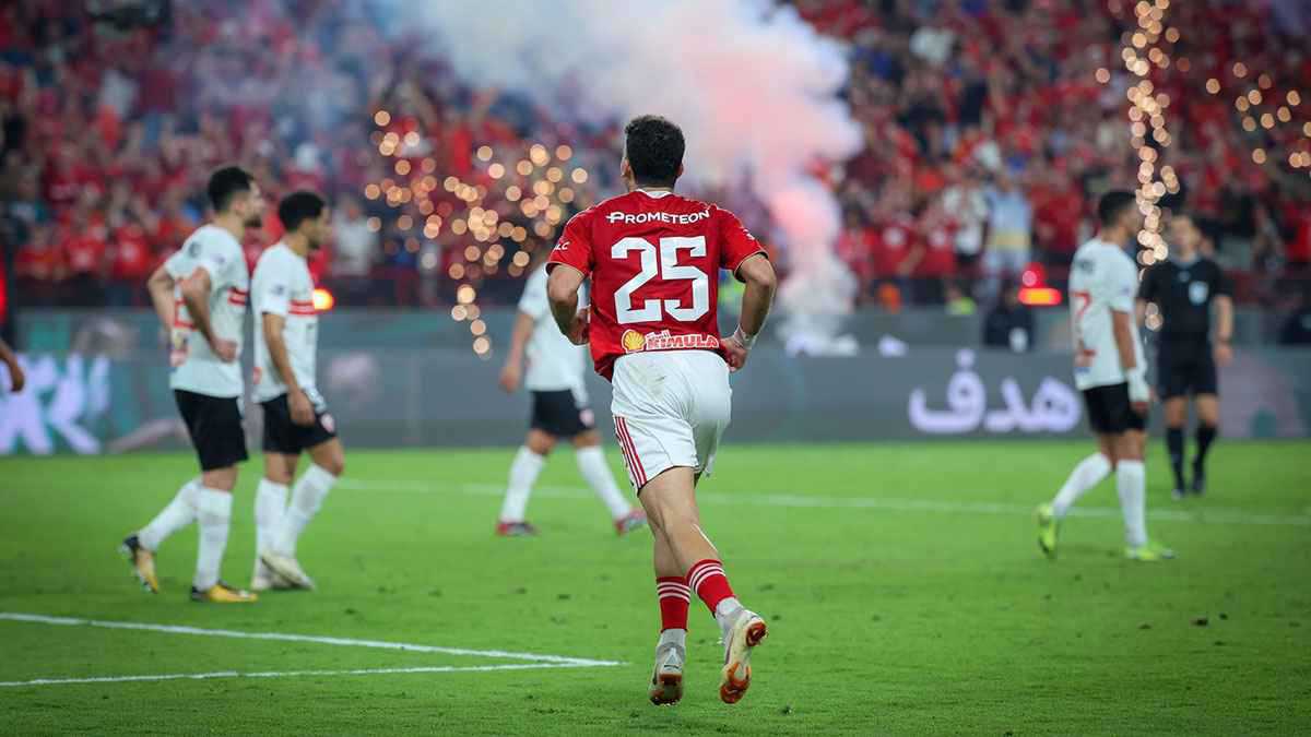 كيف تسببت “كارثة” جون إدوارد في تتويج الأهلي بالسوبر المصري؟