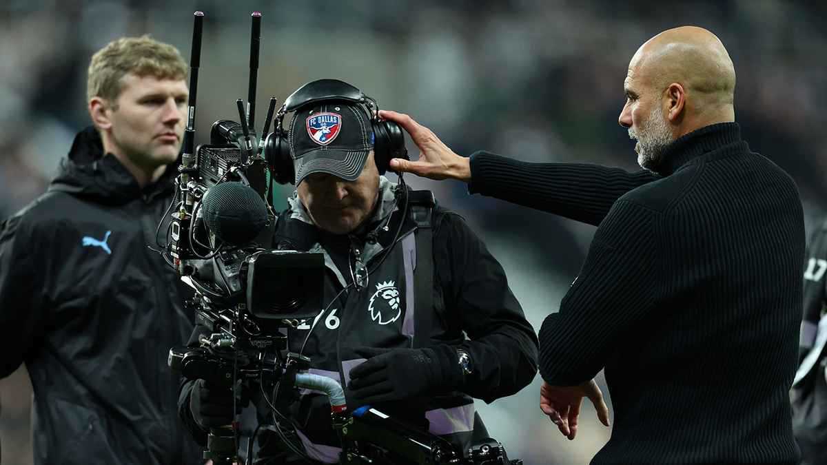 ” لست شخصا مثاليا”.. غوارديولا يعتذر عن تعنيفه مصورا بعد الخسارة أمام نيوكاسل