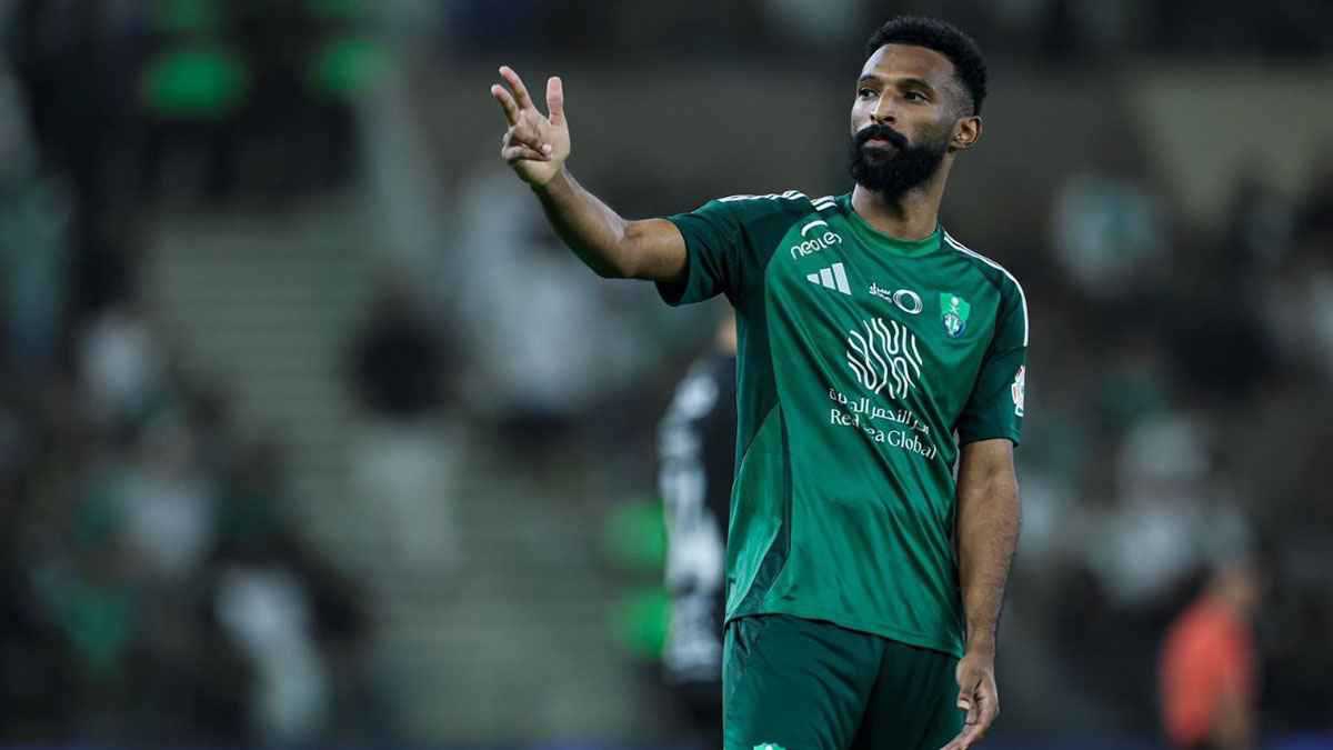 لن نتصالح.. الأهلي السعودي يحرج الفتح