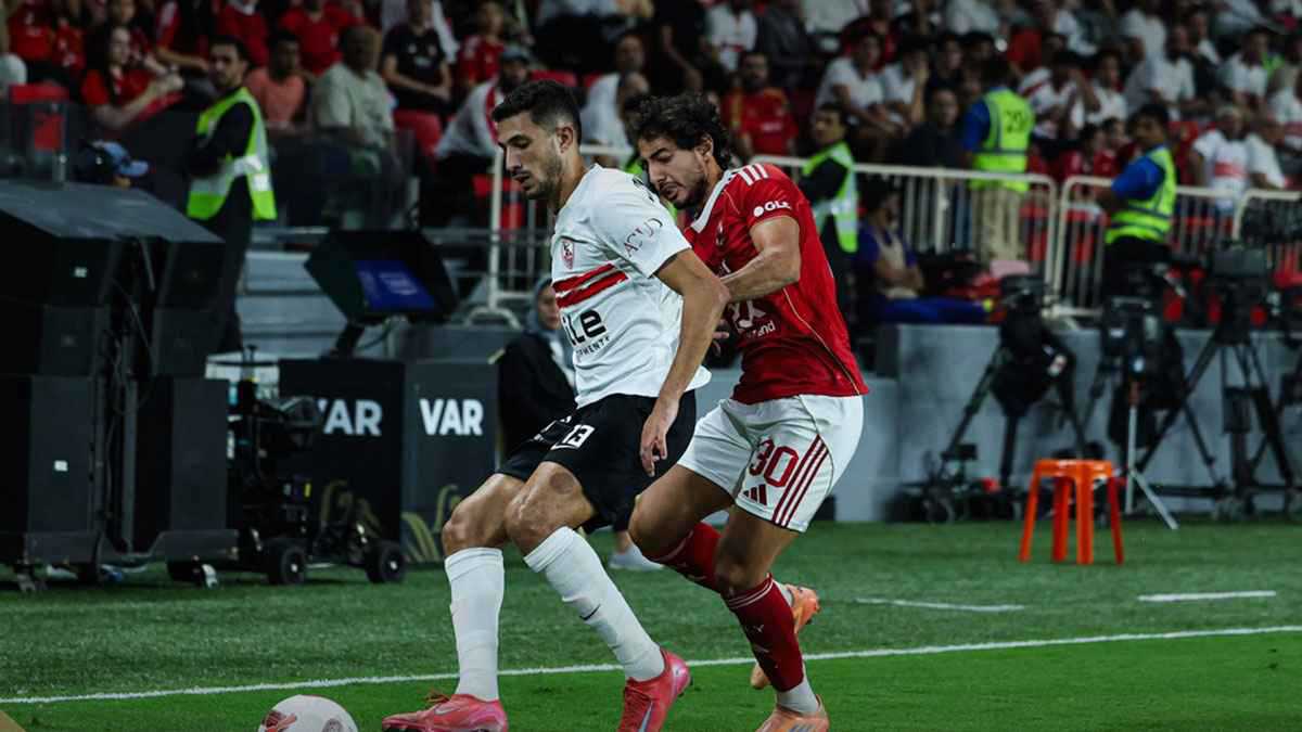 ليس بيزيرا.. بكاء هيستيري من نجم الزمالك في غرفة الملابس