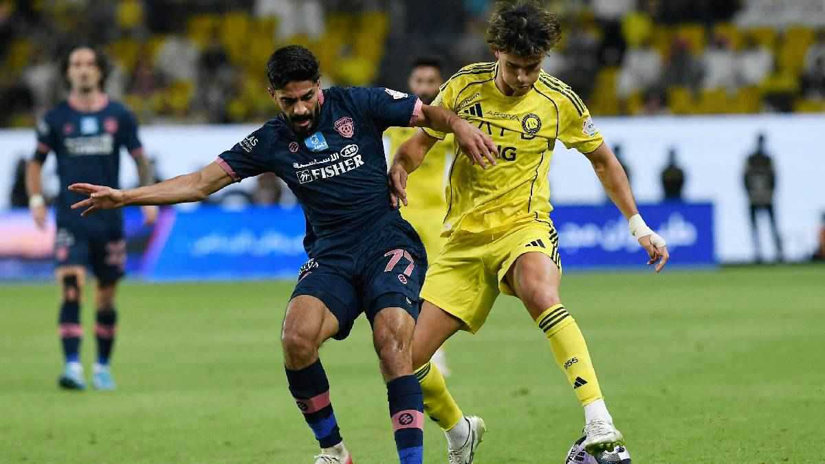 ليس كريستيانو رونالدو.. أكثر لاعب أبهر جمهور النصر السعودي أمام الفيحاء
