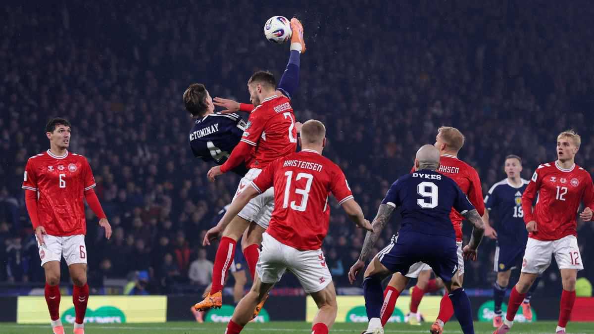 ماكتومناي يسجل هدفاً مذهلاً في مباراة إسكتلندا والدنمارك (فيديو)