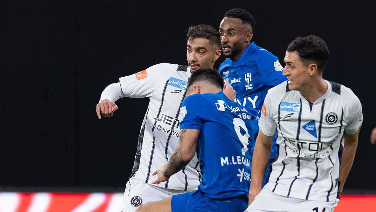 متألق بشدة.. نجم الهلال يسجل رقما قياسيا عالميا رائعا