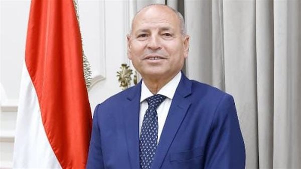 محافظ القاهرة يشهد اجتماع مجلس إدارة سوق العبور لمتابعة تطوير ورفع كفاءة السوق