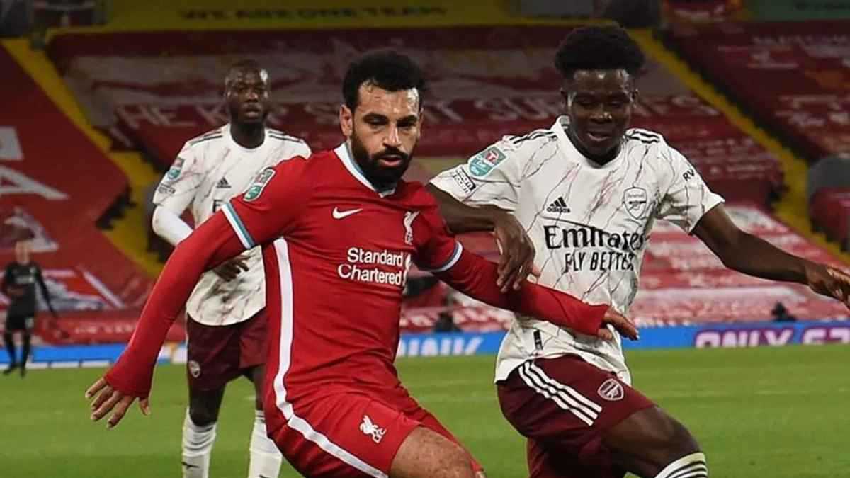 محمد صلاح أم بوكايو ساكا.. من الأفضل هذا الموسم؟