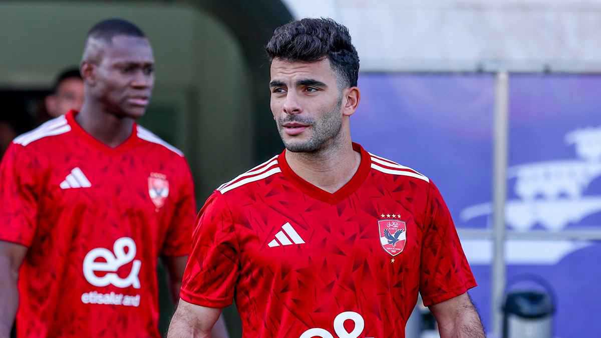 “مستواك أقل من الزمالك”.. ماذا دار بين زيزو و”مديره” في الأهلي المصري؟