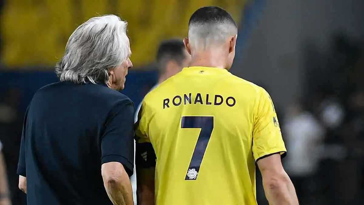 مفاجأة.. جيسوس يبحث عن بديل لكريستيانو رونالدو
