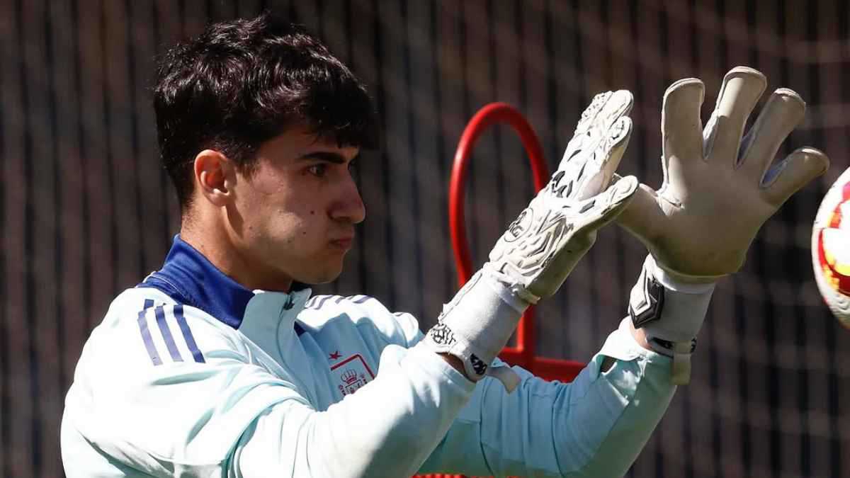 من هو خافي نافارو الحارس الثالث في تشكيلة ريال مدريد أمام أولمبياكوس؟