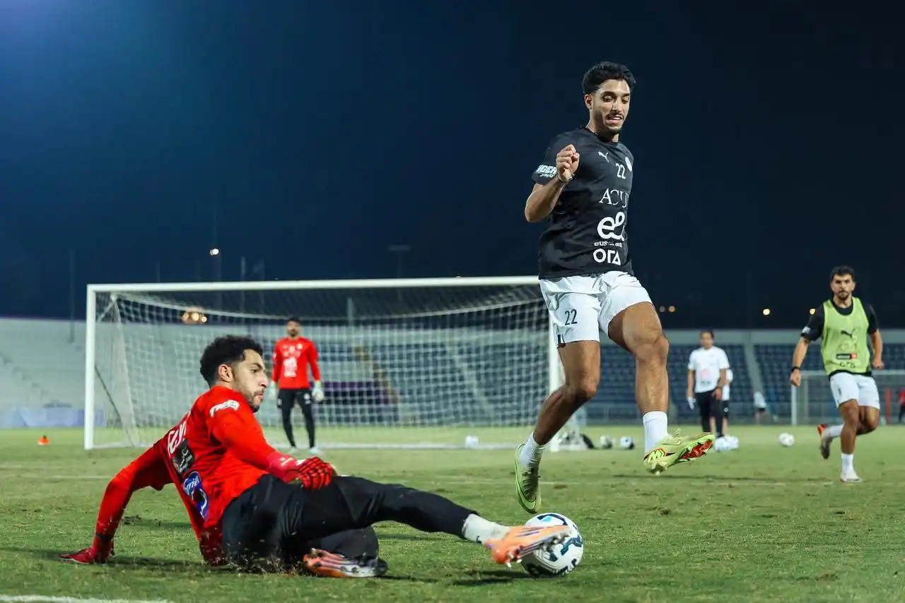 عمر مرموش في تدريبات منتخب مصر