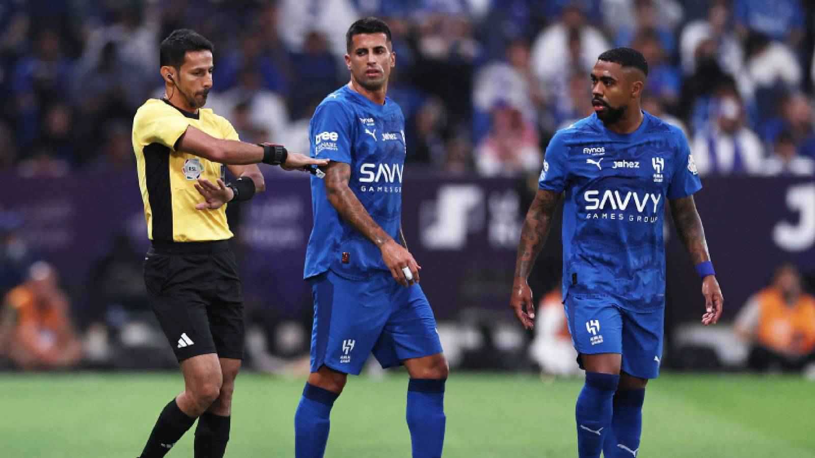 نجم الهلال السعودي يطلب الرحيل رسميا