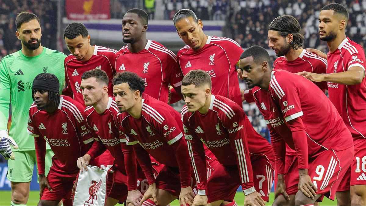 نجم ليفربول يدفع 40 ألف دولار لشراء كلب حراسة (صور)