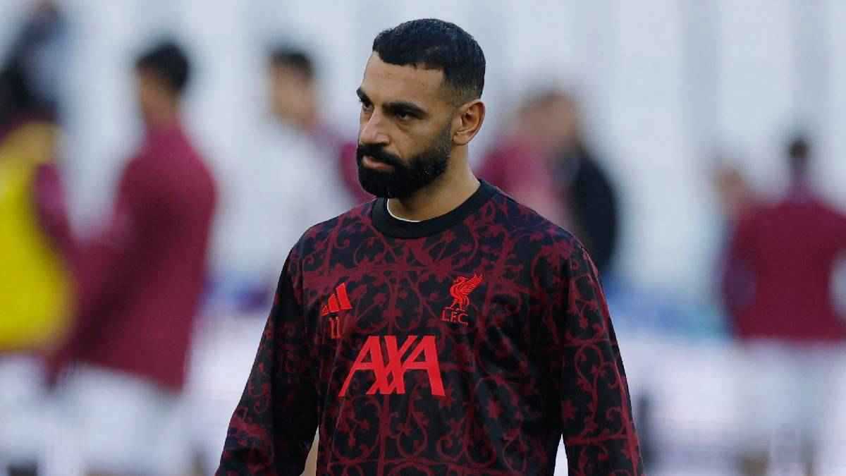 نفوز كلما جلس بديلا.. ردود فعل مدوية تجاه “نهاية مشوار” صلاح مع ليفربول