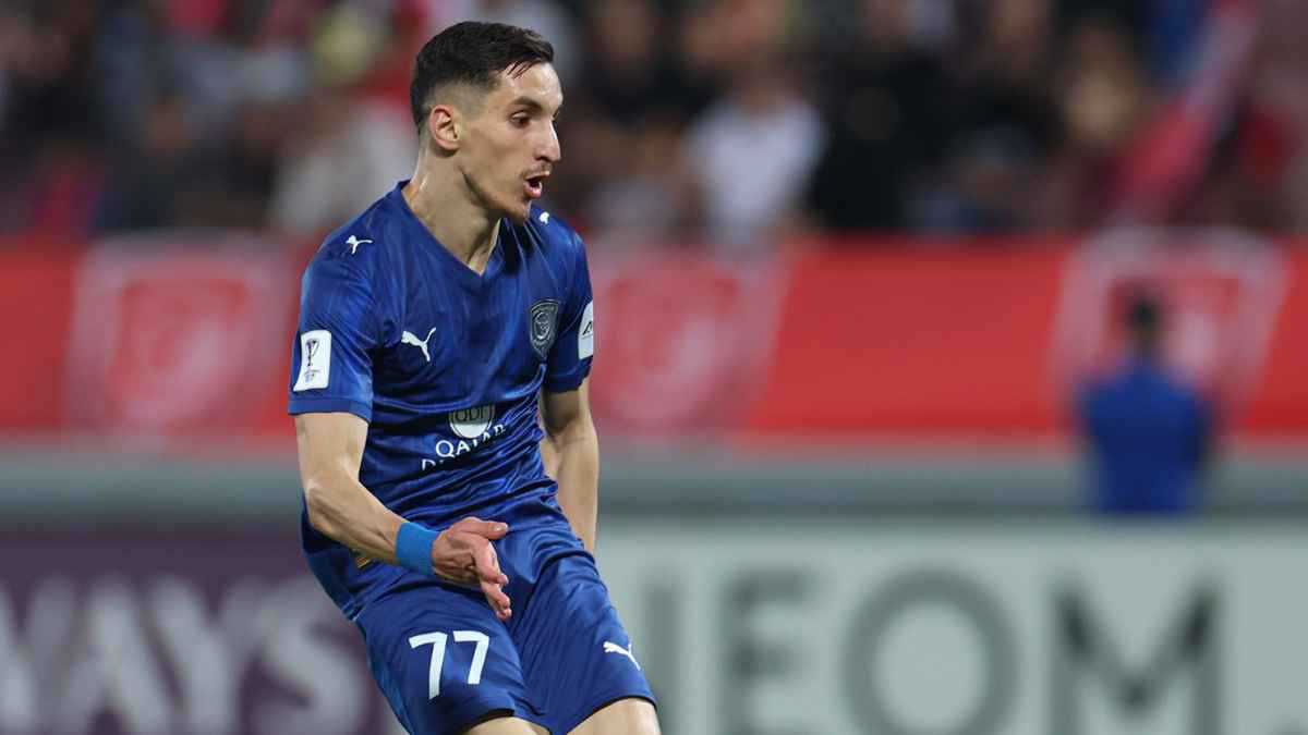 هاتريك تاريخي.. مَن الجزائري عادل بولبينة قاهر الاتحاد السعودي؟