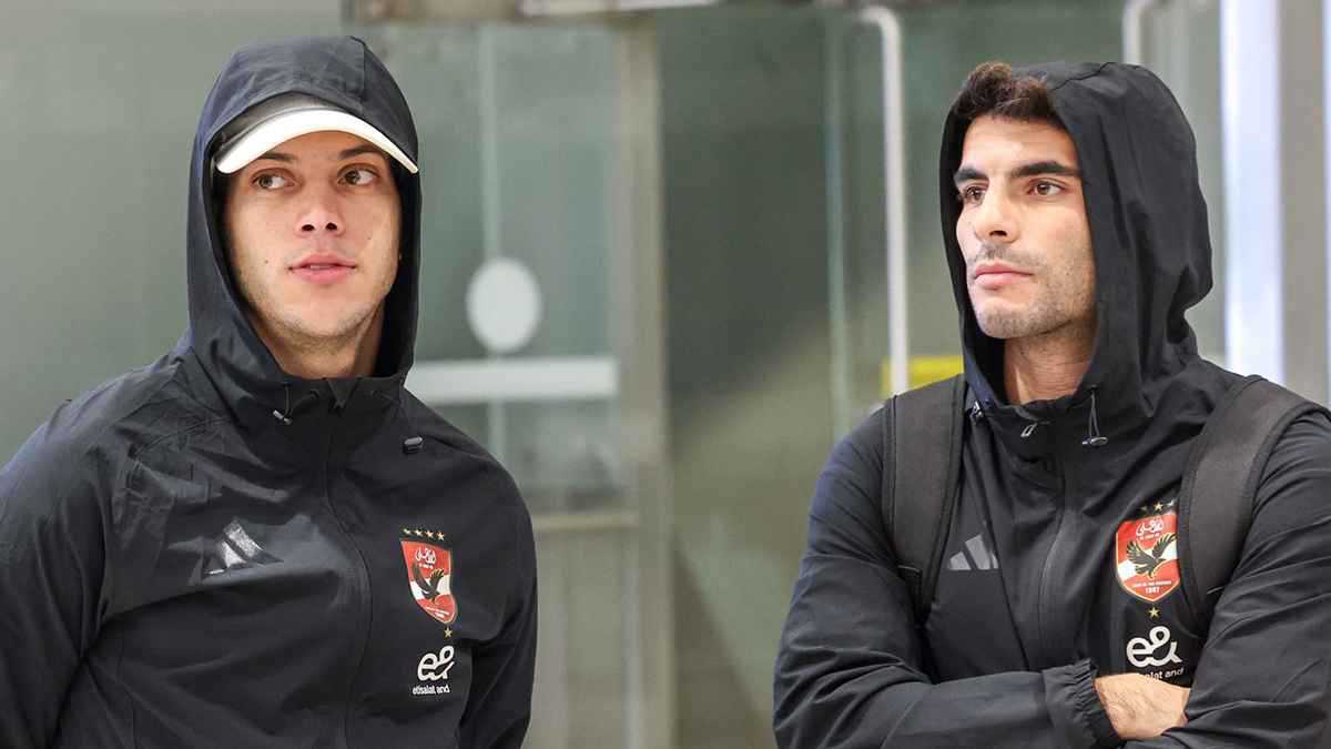 هل تراجع إمام عاشور عن طلب مساواة عقده بزيزو؟