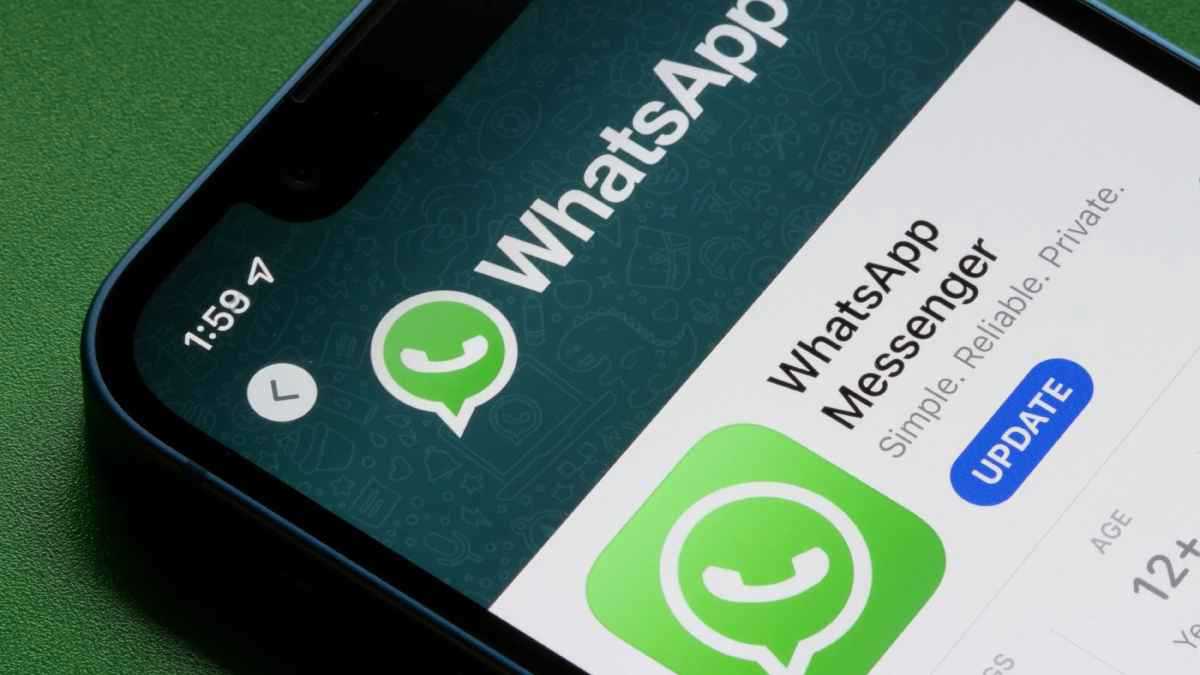 واتساب يقترب من إطلاق ميزة الحسابات المتعددة على أجهزة آيفون