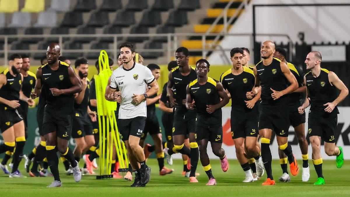 ورطة كبرى لنادي الاتحاد السعودي قبل ديربي جدة أمام الأهلي