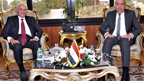 وزير الطيران المدني يستقبل رئيس مجموعة “كوبيلوزوس” اليونانية لمتابعة فرص التعاون و الاستثمار