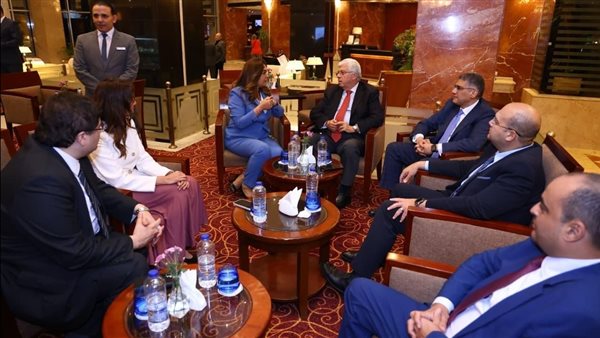 وزيرا التعليم العالي والتنمية المحلية ومحافظ الجيزة يشهدون احتفالية انضمام الجيزة لشبكة اليونسكو في صناعة الأفلام