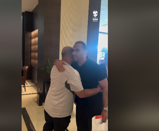 No description available.