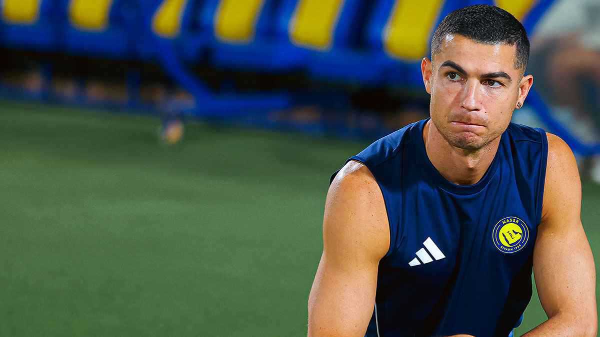 يبحث عنها منذ سنوات.. كريستيانو رونالدو يعثر على “المرأة المجهولة” (فيديو)