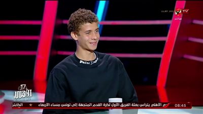 تفاصيل عرض برشلونة لضم نجم الأهلي الواعد.. وشرط الخطيب للموافقة على الرحيل