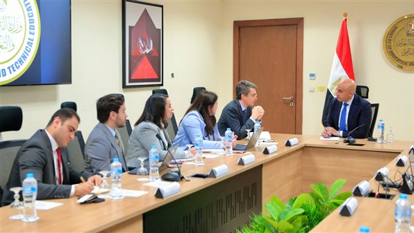 وزير التعليم يستعرض مع المدير الإقليمي للبنك الدولي خطط تطوير منظومة التعليم