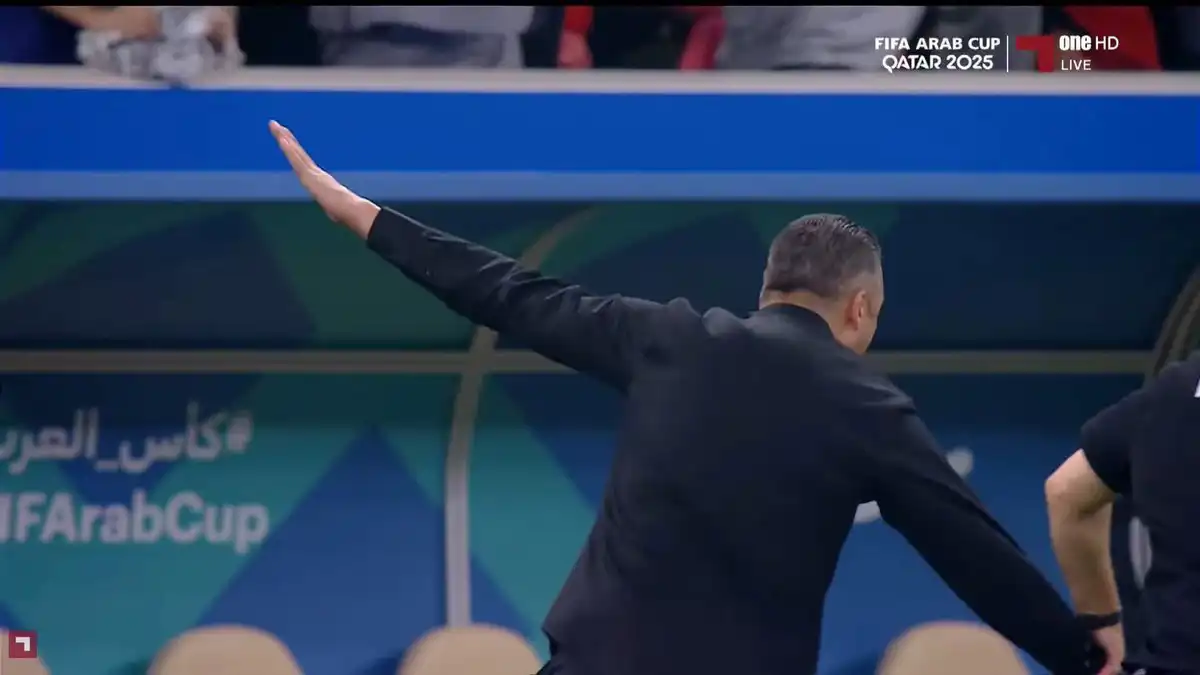 إيهاب أبو جزر