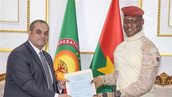 السفير المصرى يُقدم أوراق اعتماده إلى الرئيس البوركيني