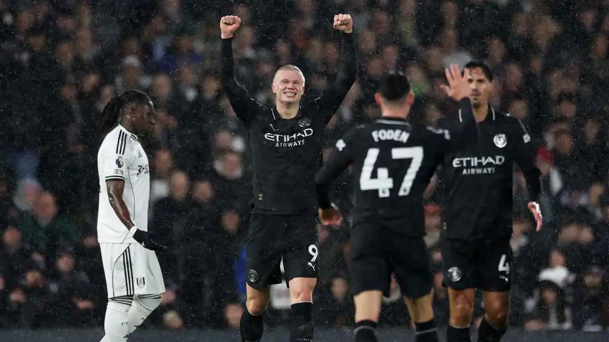 هالاند في مباراة مانشستر سيتي وفولهام