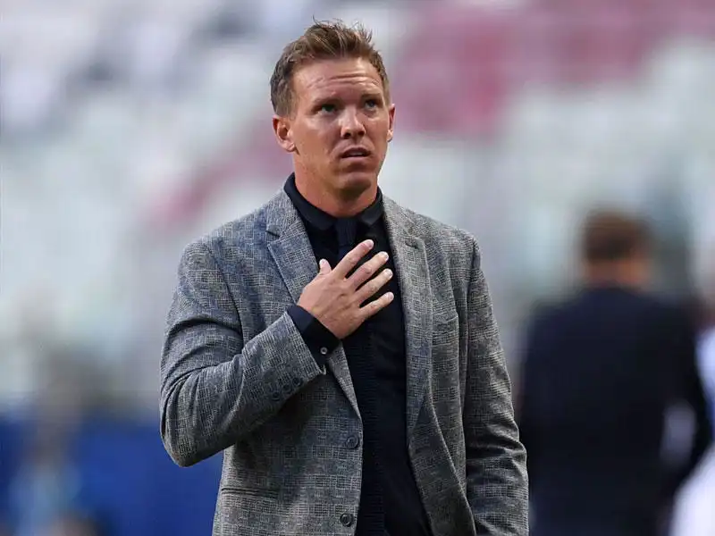 يوليان ناغلسمان 