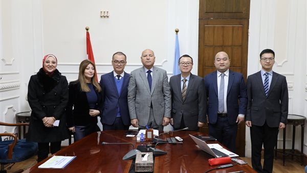 محافظ القاهرة يلتقي وفد شركة هواوي مصر