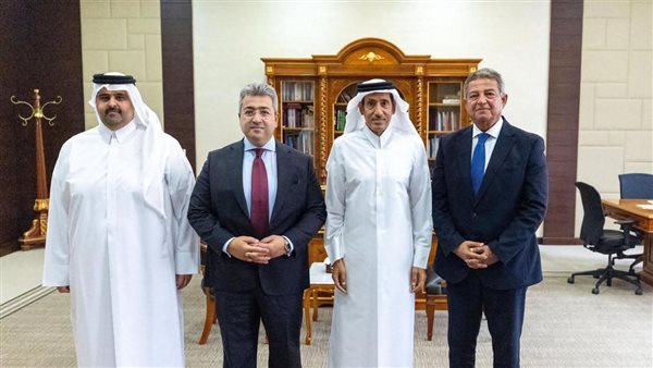 رئيس الأعلى للإعلام يلتقي رئيس المؤسسة القطرية للإعلام