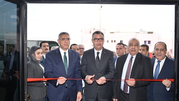 وزير التموين ومحافظ الجيزة يفتتحان الفرع الرابع لمنافذ «كاري أون» بمقر مدينة الإنتاج الإعلامى