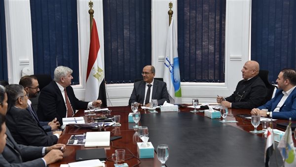 رئيس القابضة للمياه يتابع مستجدات برنامج تحسين نوعية المياه بمصرف كيتشنر