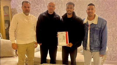 بروكسي يضم عبدالرحمن شحاته جناح مصر للتأمين موسمين ونصف