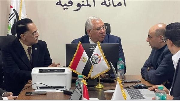 السيد القصير يتفقد غرفة عمليات حزب الجبهة الوطنية بالمنوفية خلال جولة الإعادة للانتخابات البرلمانية