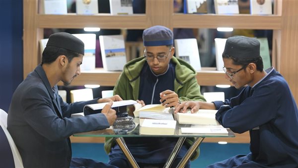 إقبال لافت وتكريم رسمي في اليوم الأول لجناح مجلس حكماء المسلمين بمعرض كراتشي الدولي للكتاب