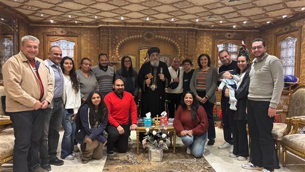 البابا تواضروس يستقبل خدام كنيسة “مارمرقس والأنبا بيشوي” دبي