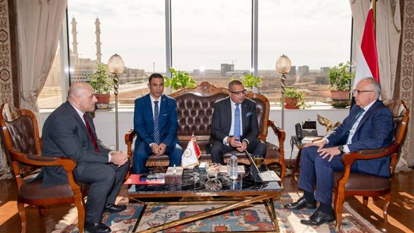 وزير الري ومحافظ جنوب سيناء يبحثان موقف مشروعات الموارد المائية بالمحافظة