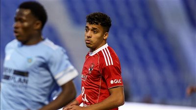 من الأب إلى الابن.. سيد معوض وعمر سيد معوض يكتبان صفحة جديدة في تاريخ الأهلي