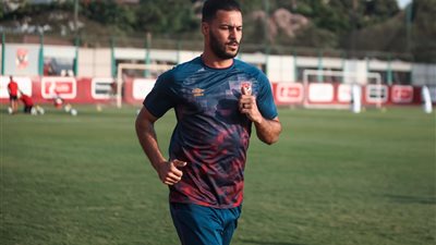 طبيب الأهلي يكشف تفاصيل إصابة بيكهام وتحديد موعد عودته للتدريبات