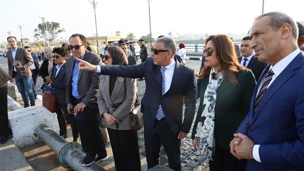 وزيرة التنمية ومحافظ الإسماعيلية يفتتحان ميدان “الإسماعيلية” ومجمع المحال التجارية بنادي وشاطئ الفيروز