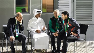 وزير الرياضة القطري يحضر مران منتخب مصر بالدوحة قبل مواجهة الإردن