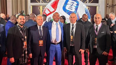 قرعة كأس العالم : باتريس موتسيبي رئيس الاتحاد الأفريقي لكرة القدم مع الوفد المصري