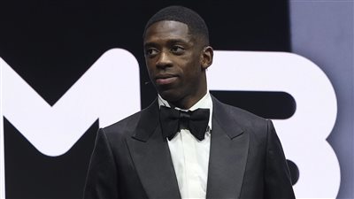 عثمان ديمبيلي يحصد جائزة أفضل لاعب في العالم 2025 من ذا بيست