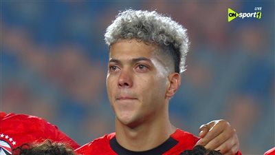 دموع إمام عاشور تخطف الأنظار في ودية مصر ونيجيريا