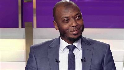 حاتم الطرابلسي يهاجم سلوت: ليفربول أساء معاملة محمد صلاح والإعلام الأوروبي لا يحترمه