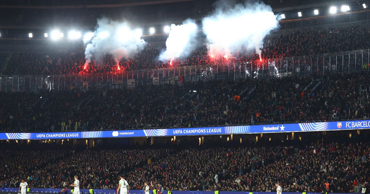 برشلونة يطالب فرانكفورت بتعويض مالي بعد أضرار في “كامب نو”